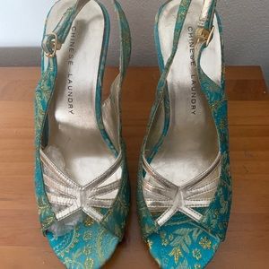 NWOB Chinese Laundry Tapestry Sling Back Size 8 1/2